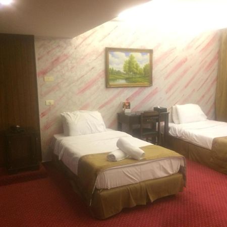 Queens Land Hotel ジュニエ エクステリア 写真